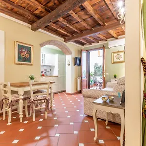 https://luxury-in-center-florence.it-tuscanyhotel.com