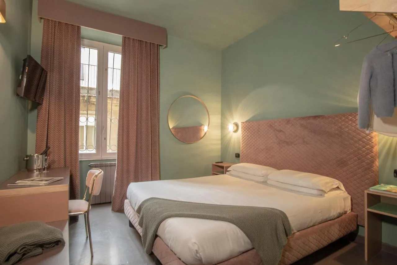 Hotel Milani contacts